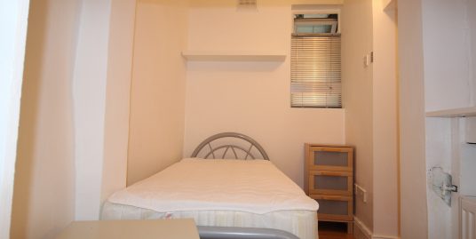 Single Room in West Kensington